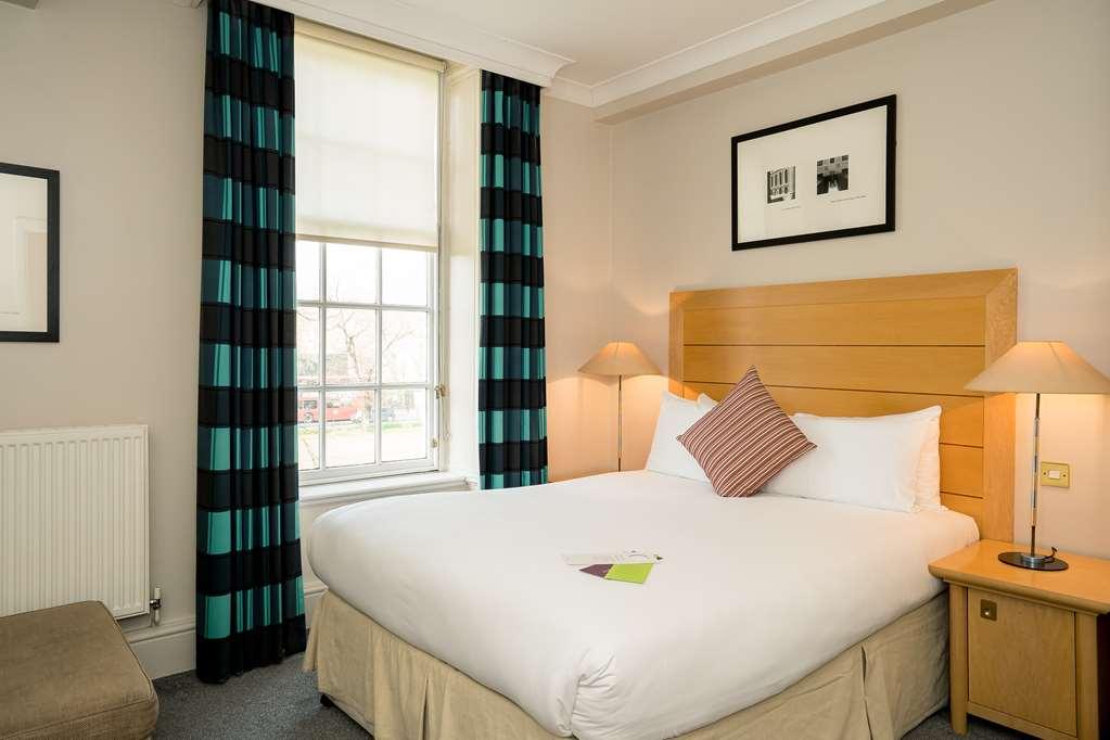 De Vere Devonport House London Room photo